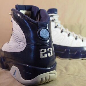 Jordan 9 Retro ‘University Blue’
